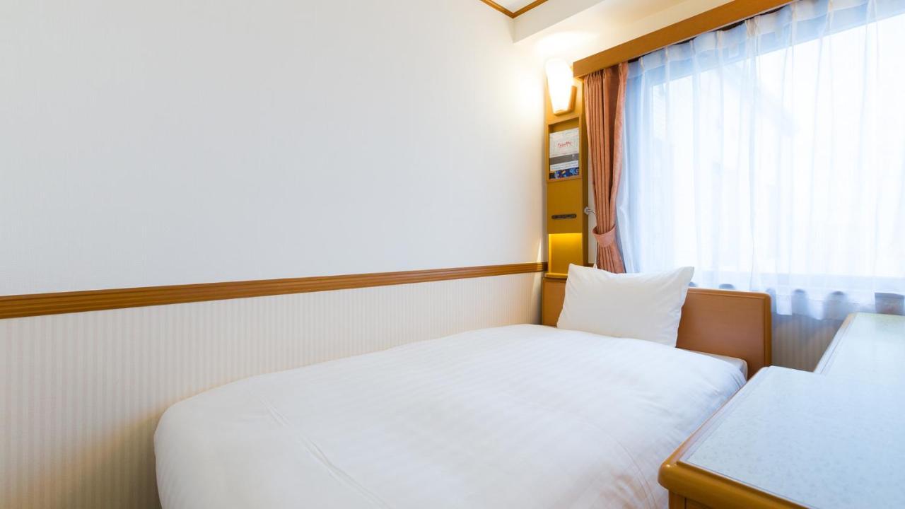 Toyoko Inn Yokohama Sakuragicho Bagian luar foto