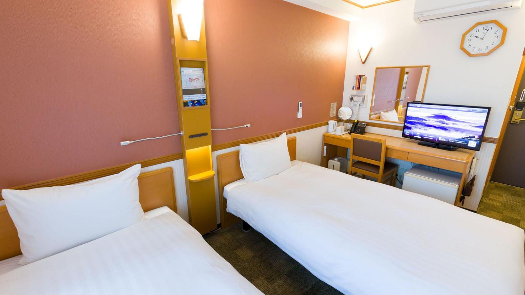 Toyoko Inn Yokohama Sakuragicho Ruang foto